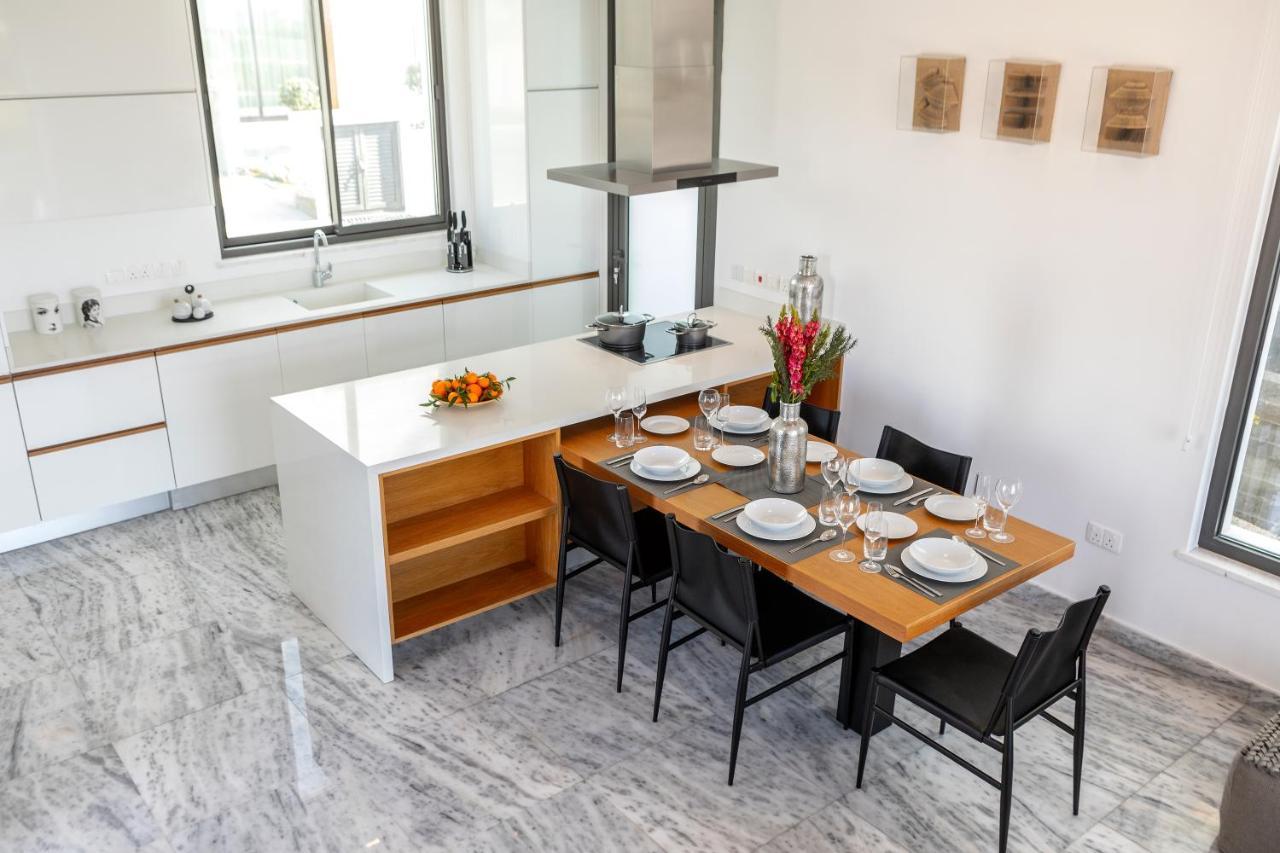 Villa Laurus 6, Walking Distance To The Beach パ フォス エクステリア 写真